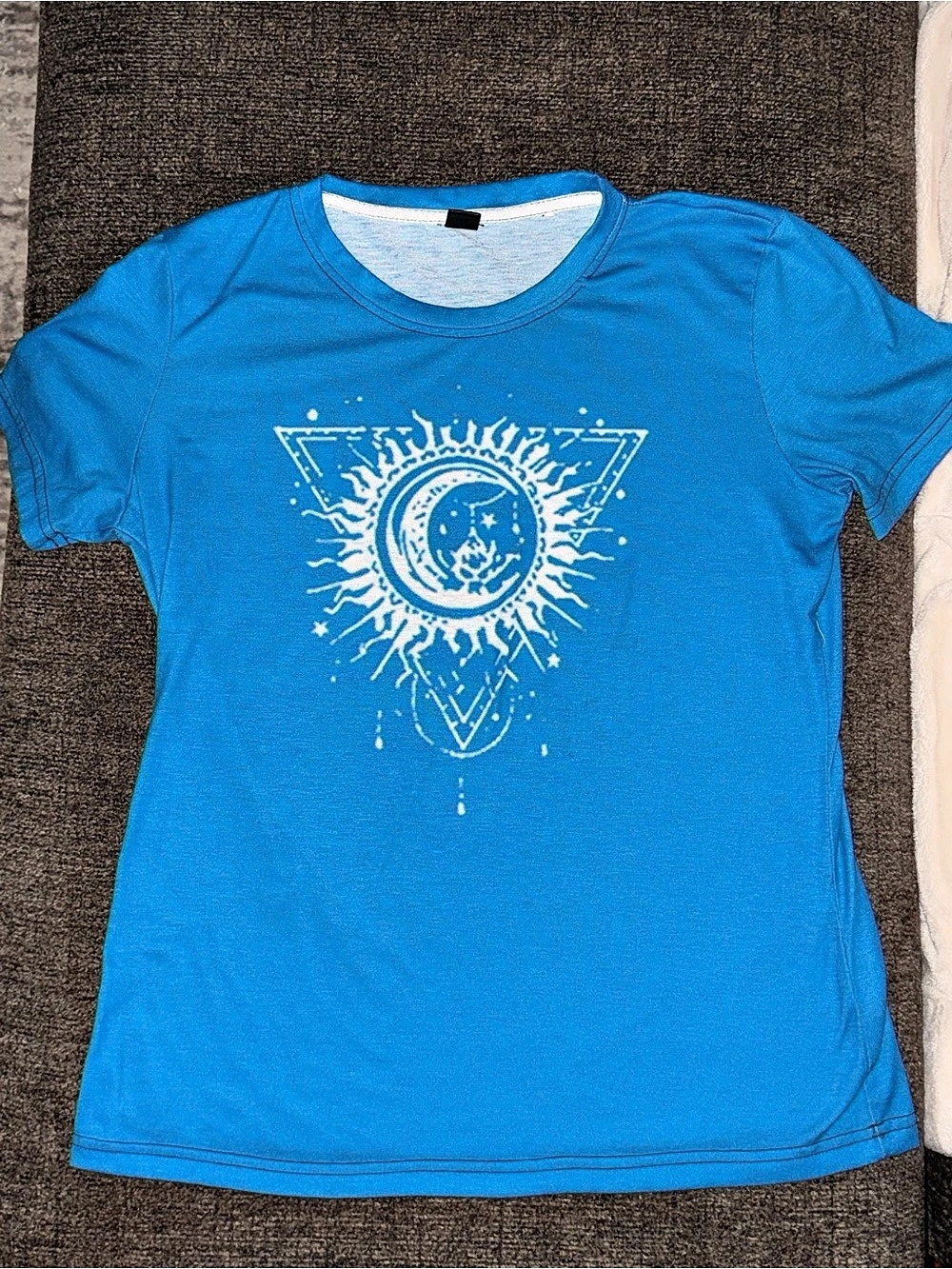 Blue Graphic Short Sleeve Tee Like New